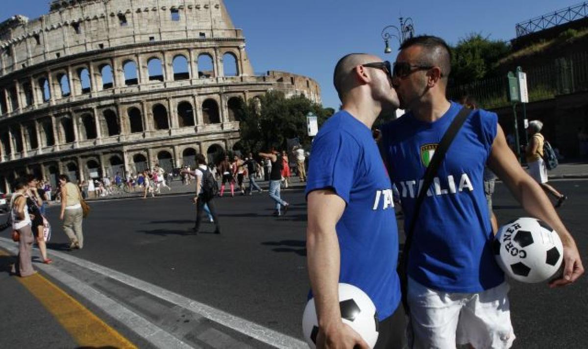 Italy approves same-sex marriage